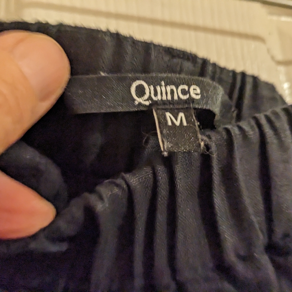 Quince Women's Black Cropped Linen Pants - Picture 4 of 6